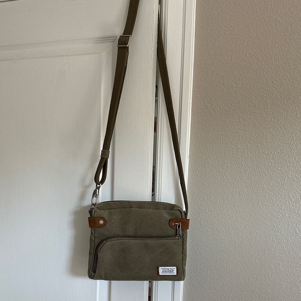 Travelon Anti-Theft Heritage Small Crossbody Bag